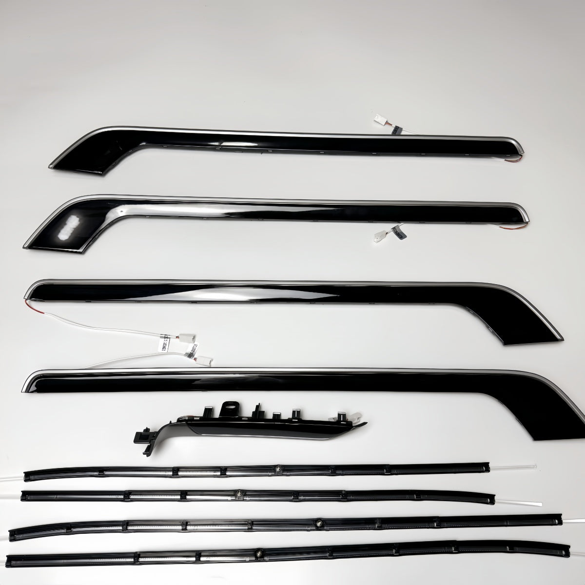 For Porsche Cayenne 2024-2026 Automotive LED Ambient light 64-color Door light guide strip Interior Atmosphere modification parts